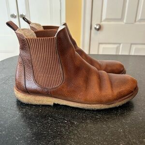Angulus Chelsea Leather Ankle Boots - Size 7.5
